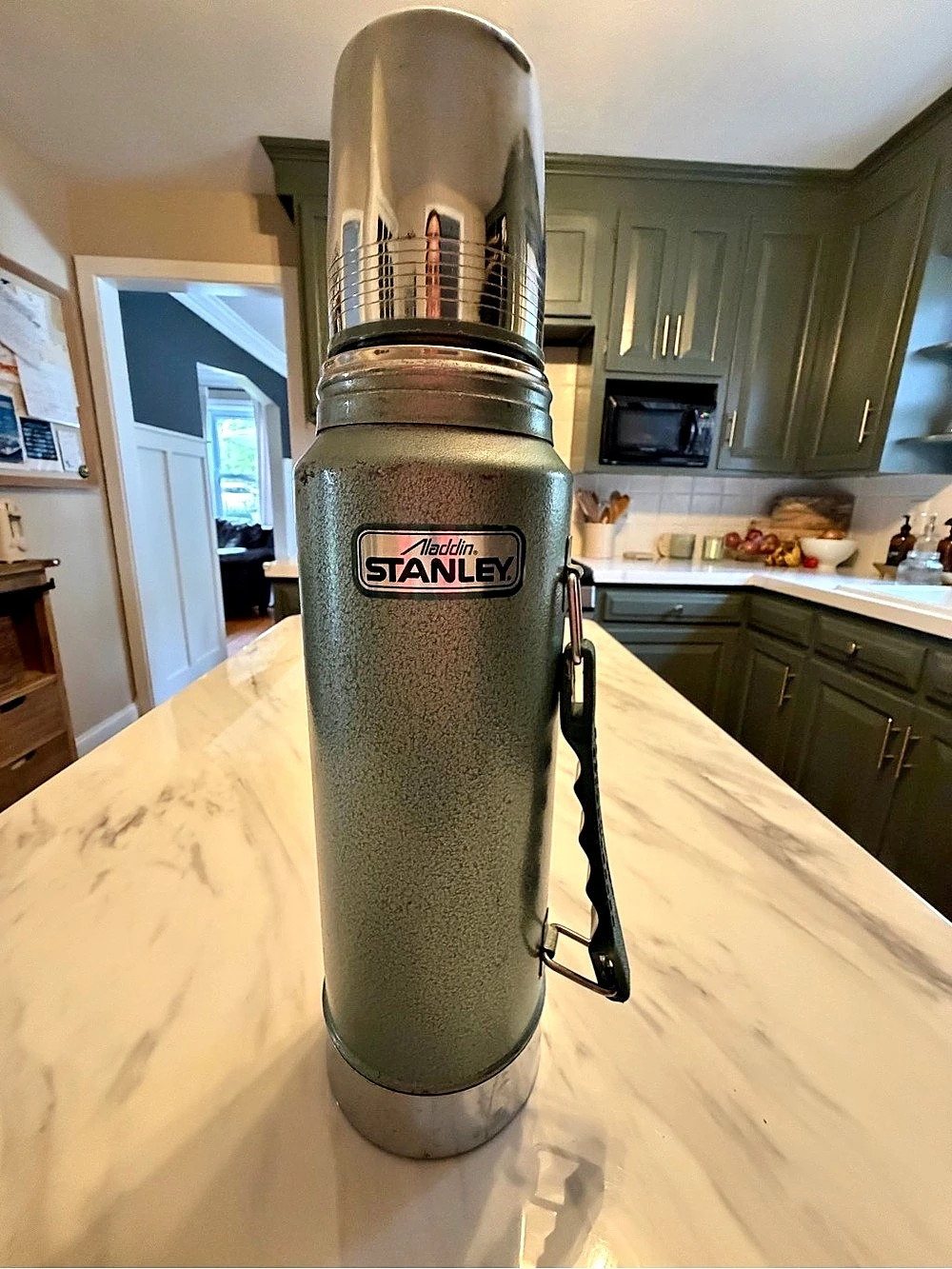 Stanley Aladdin Stanley Thermos A-944DH Green & Silver